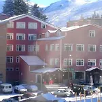 Hotel Lapasori *